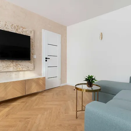 Przytulny Blisko Parku Reagana W Gdansku By Renters Γκντανσκ