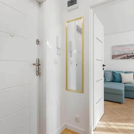 Apartment Przytulny Blisko Parku Reagana W Gdansku By Renters Danzig